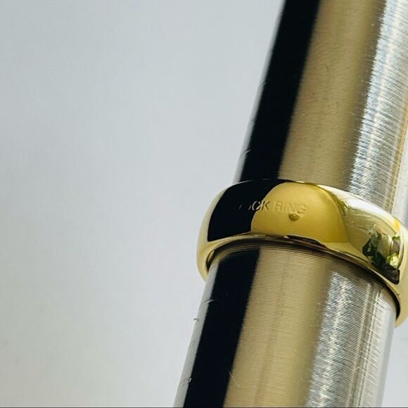 Yellow Gold 5mm plain Band Ring Size 6 - Picture 3 of 3